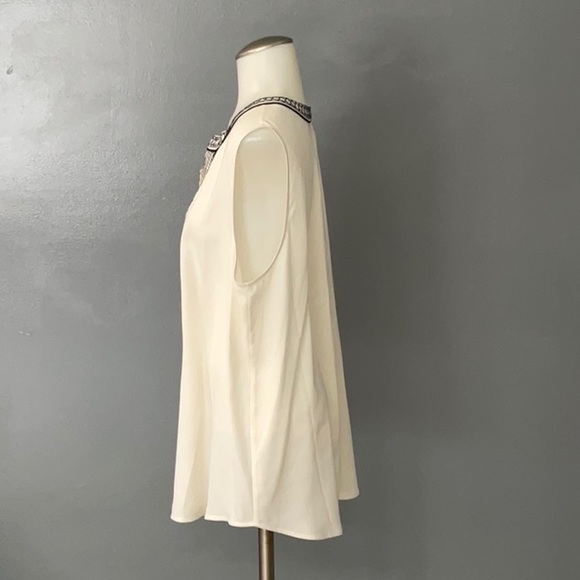 Ann Taylor Sleeveless Blouse - Picture 2 of 4